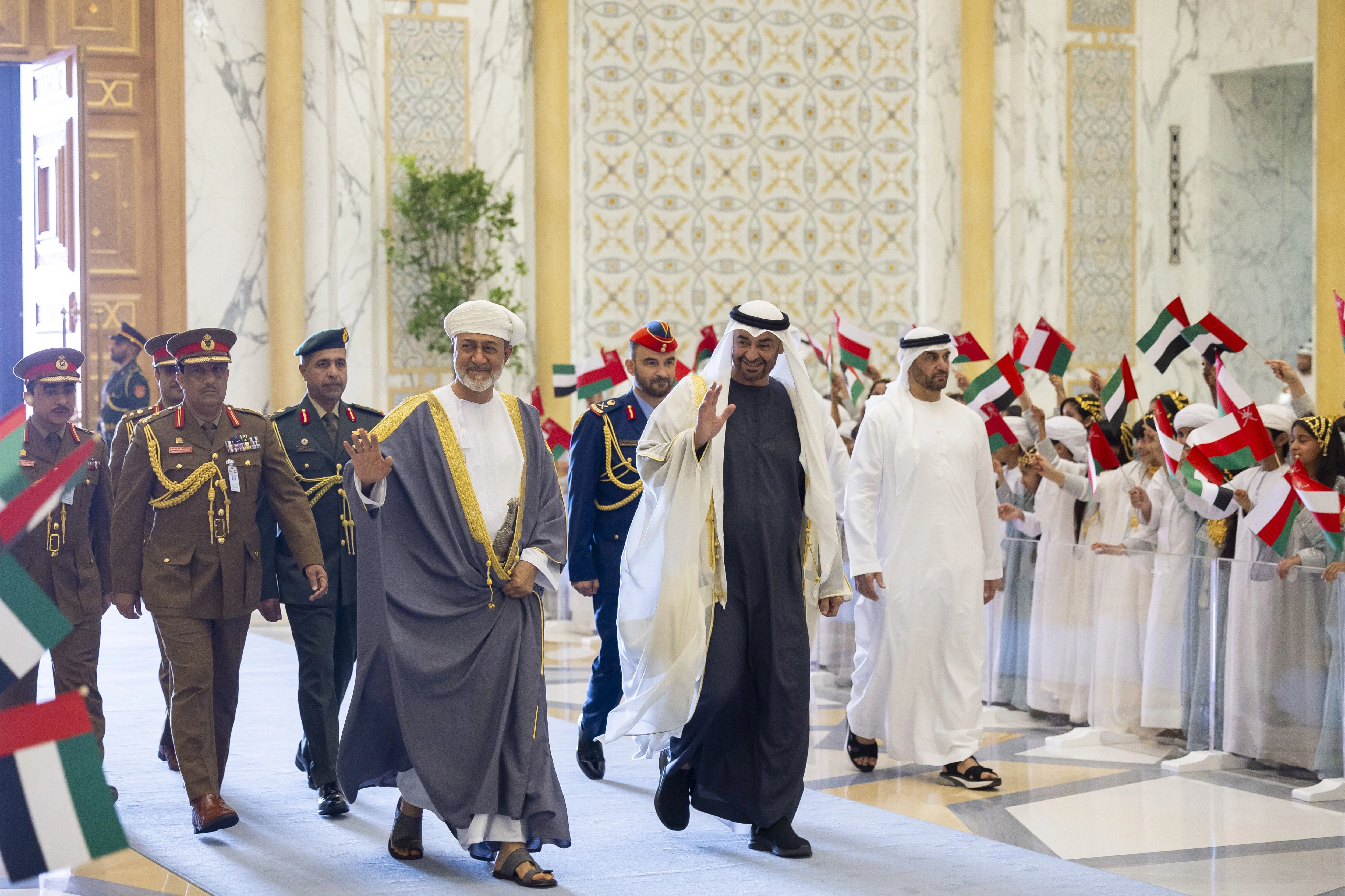 A state welcome for more than 1,000 dignitaries supported by a 250-animal compound, traditional parade and culturally rooted palace programme.